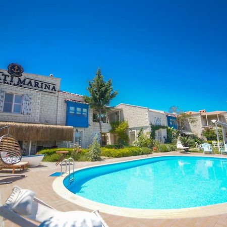 Alacati Marina Palace 외부 사진