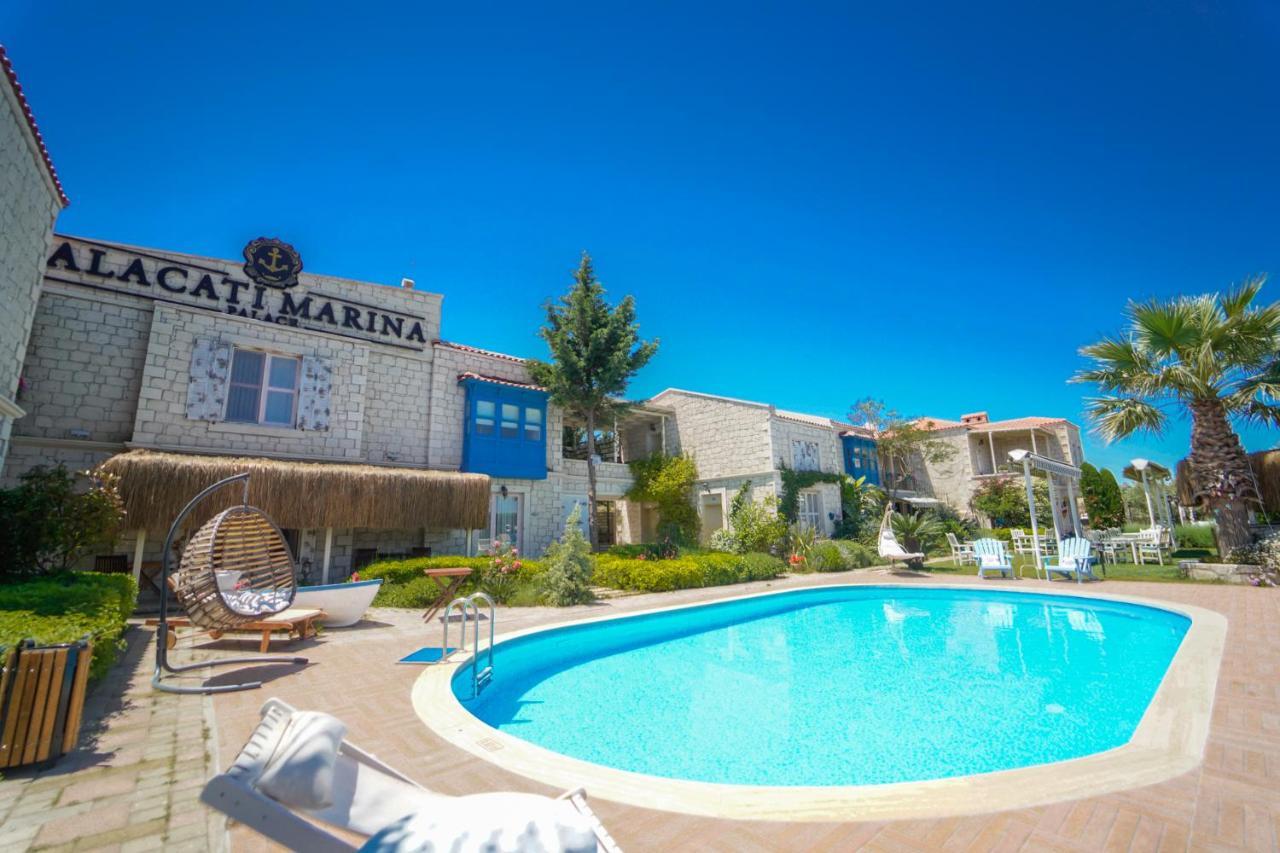 Alacati Marina Palace 외부 사진