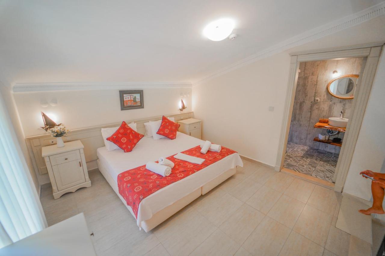 Alacati Marina Palace 외부 사진