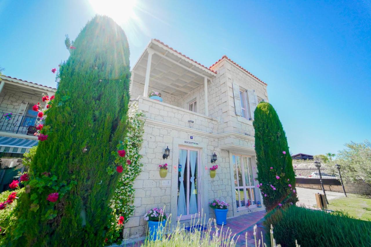 Alacati Marina Palace 외부 사진