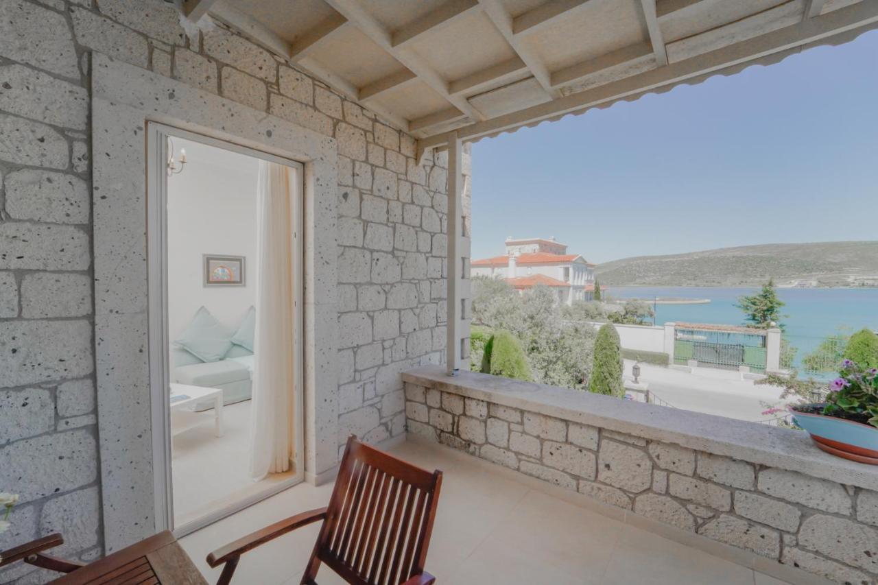 Alacati Marina Palace 외부 사진