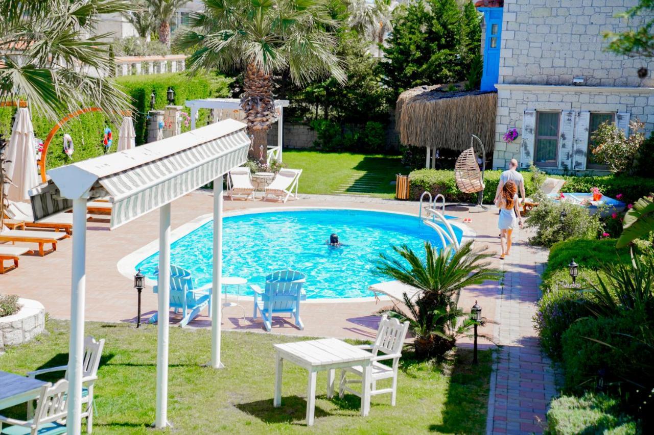 Alacati Marina Palace 외부 사진