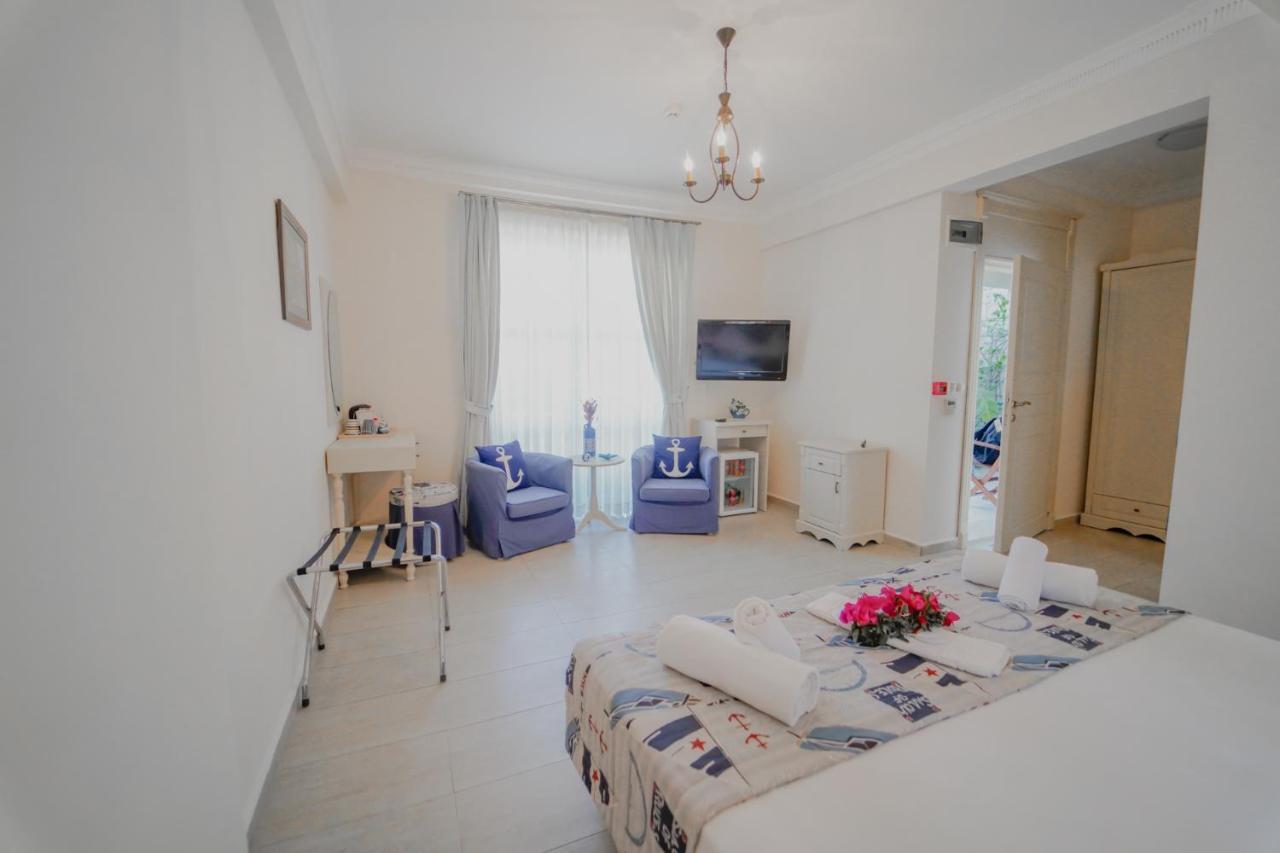 Alacati Marina Palace 외부 사진