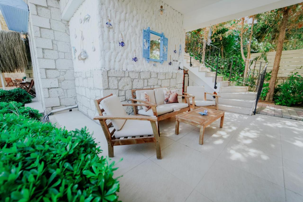Alacati Marina Palace 외부 사진