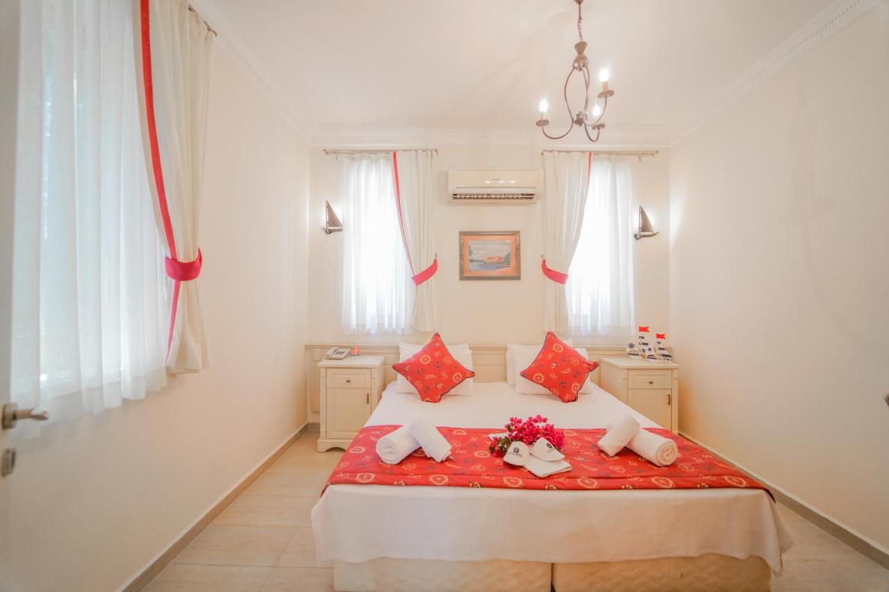 Alacati Marina Palace 외부 사진