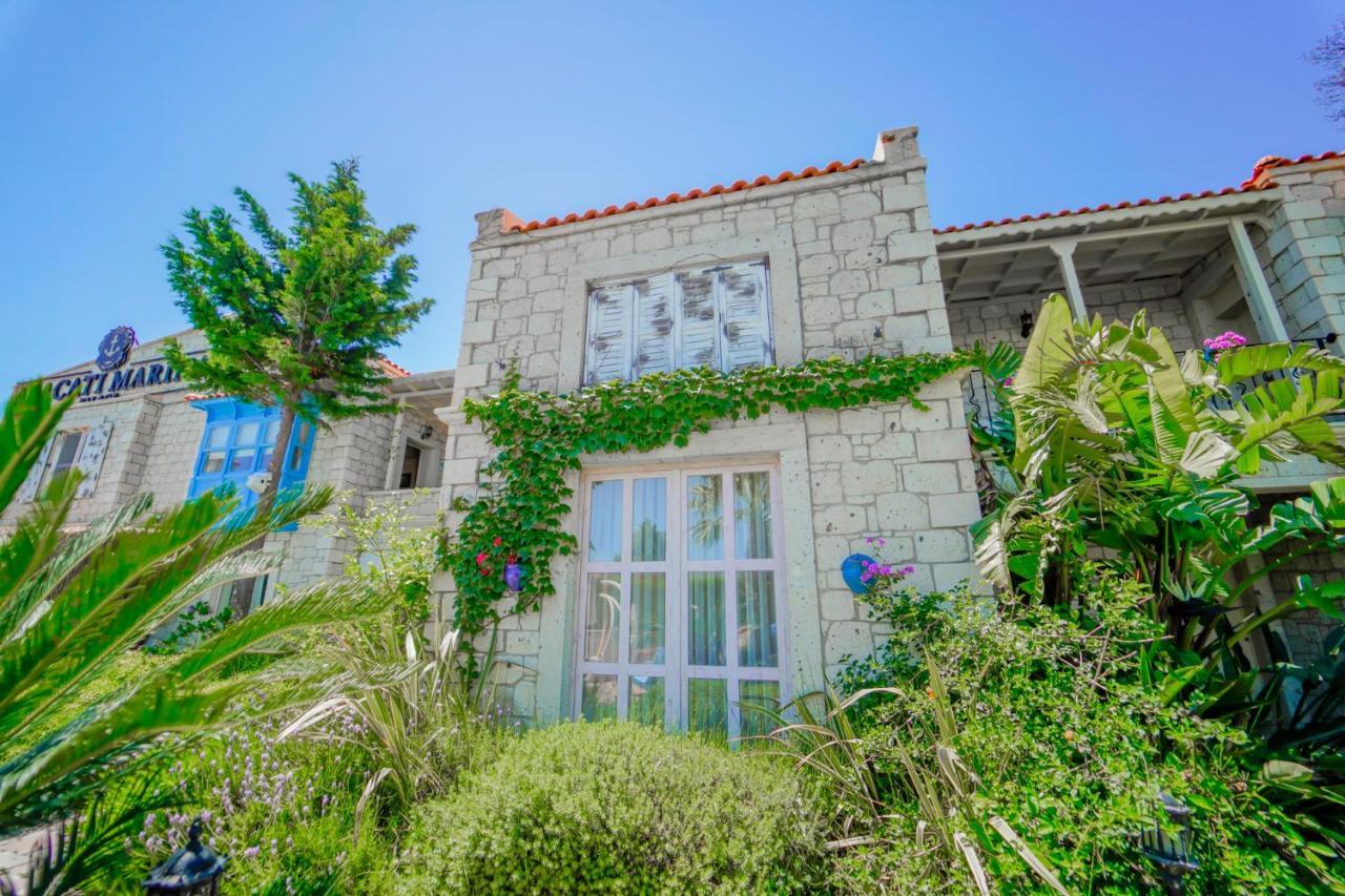 Alacati Marina Palace 외부 사진