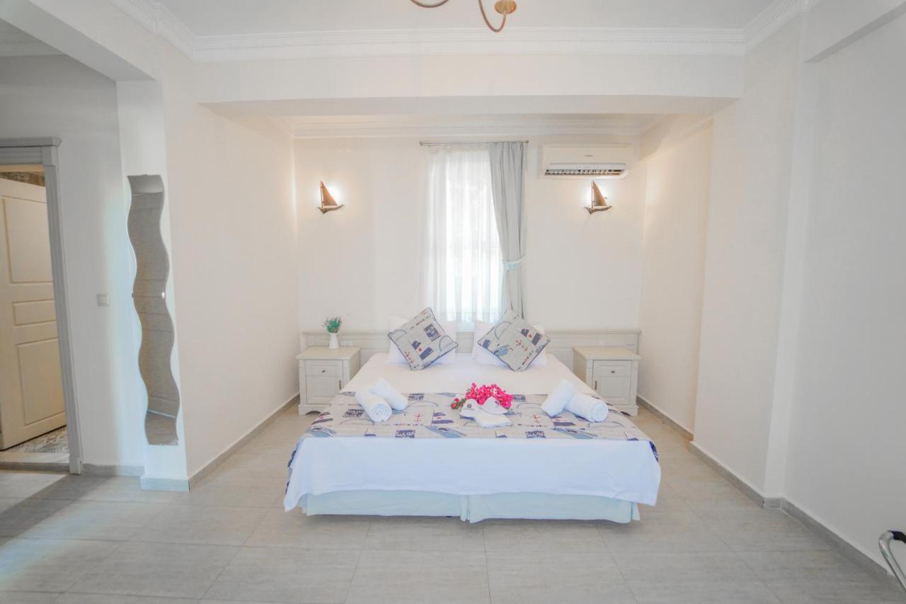 Alacati Marina Palace 외부 사진
