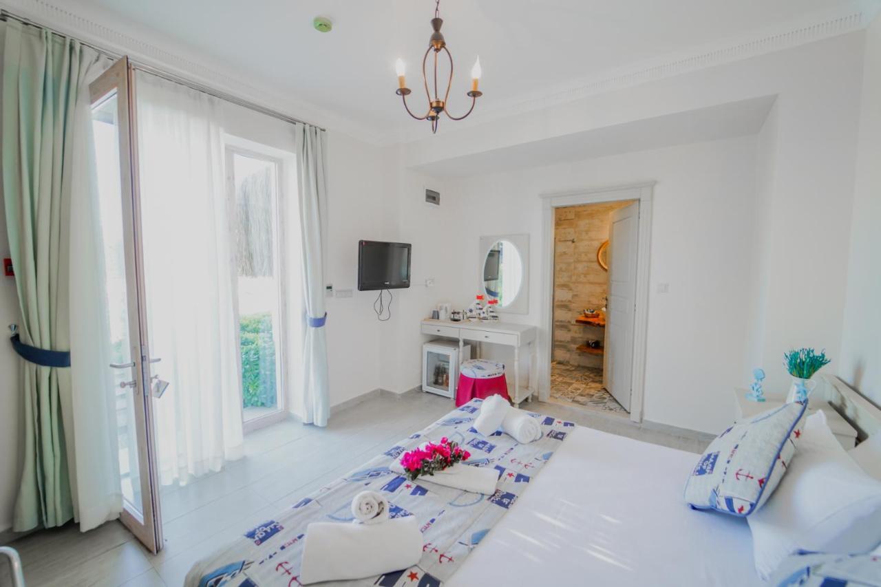 Alacati Marina Palace 외부 사진