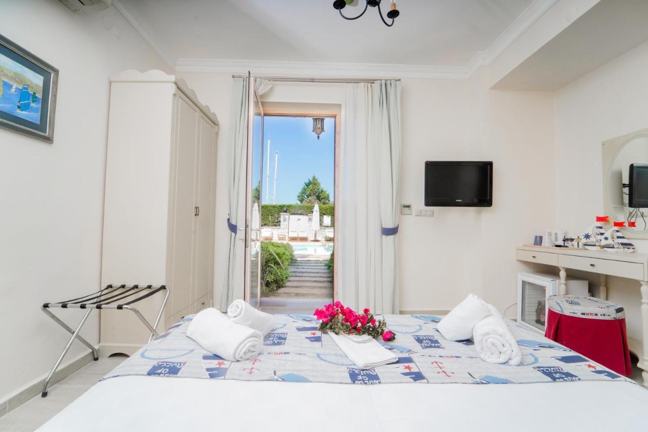 Alacati Marina Palace 외부 사진